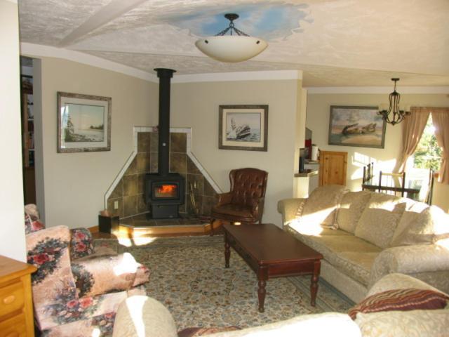 Higgin'S Inn Powell River Exterior foto